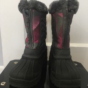 Girls Toddler size 8 snow boots